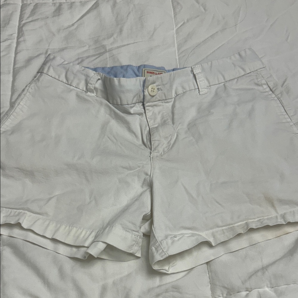 GAP White Khaki Shorts💥